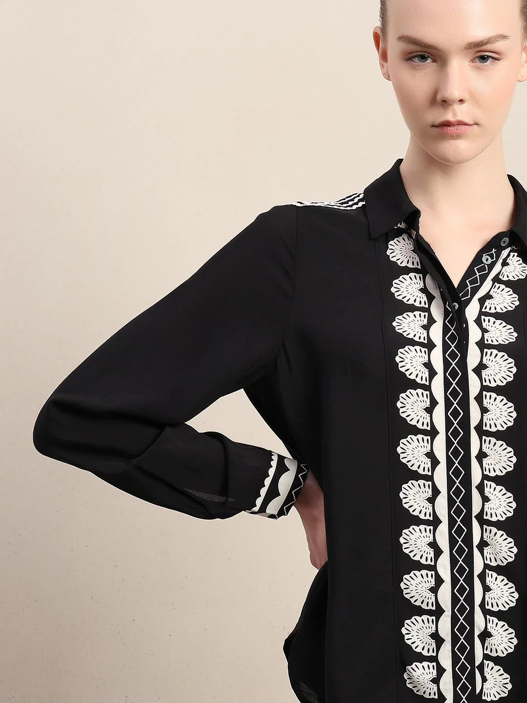 Black Contrast Embroidery Viscose Shirt - Image 6