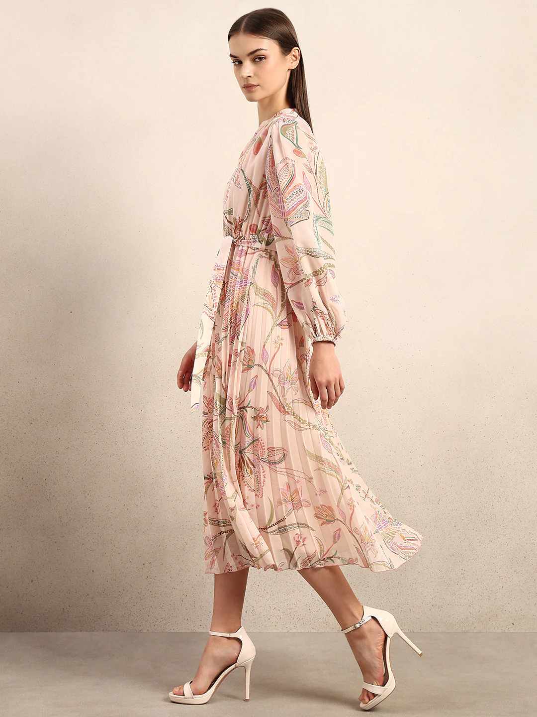 Peach Floral Pleated Midi Dress - Image 3
