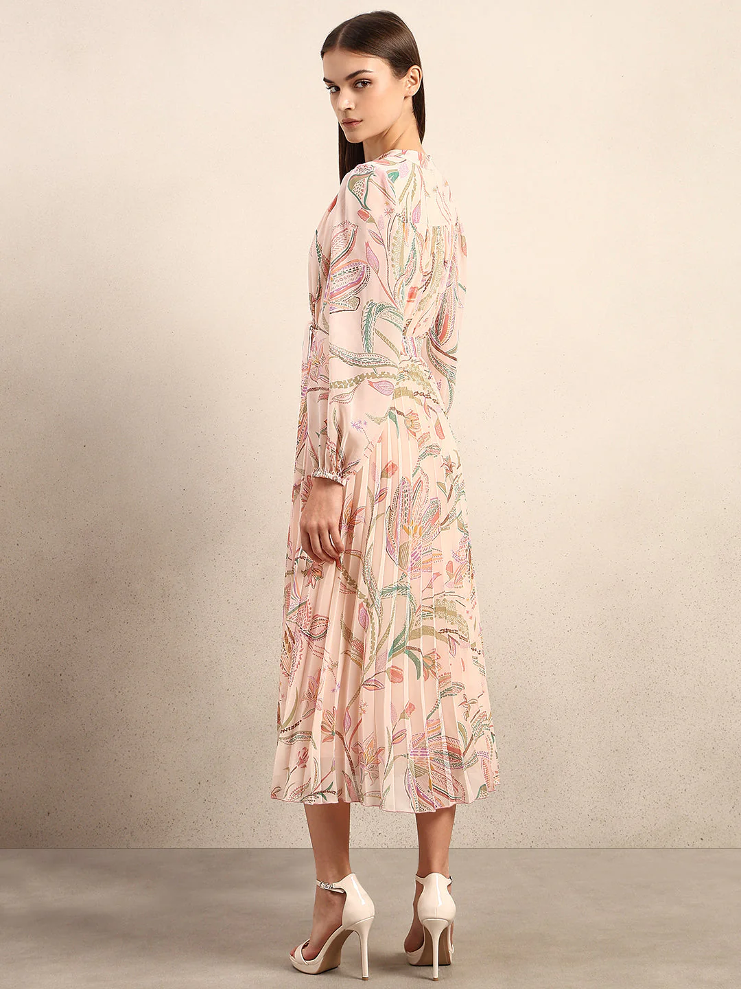 Peach Floral Pleated Midi Dress - Image 4