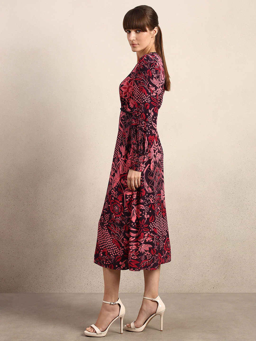 Printed V-Neck Full Sleeves Dress - Image 3