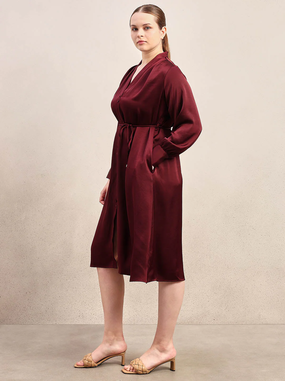 Curve Belted V-Neck Midi Dress - Maroon - Image 3