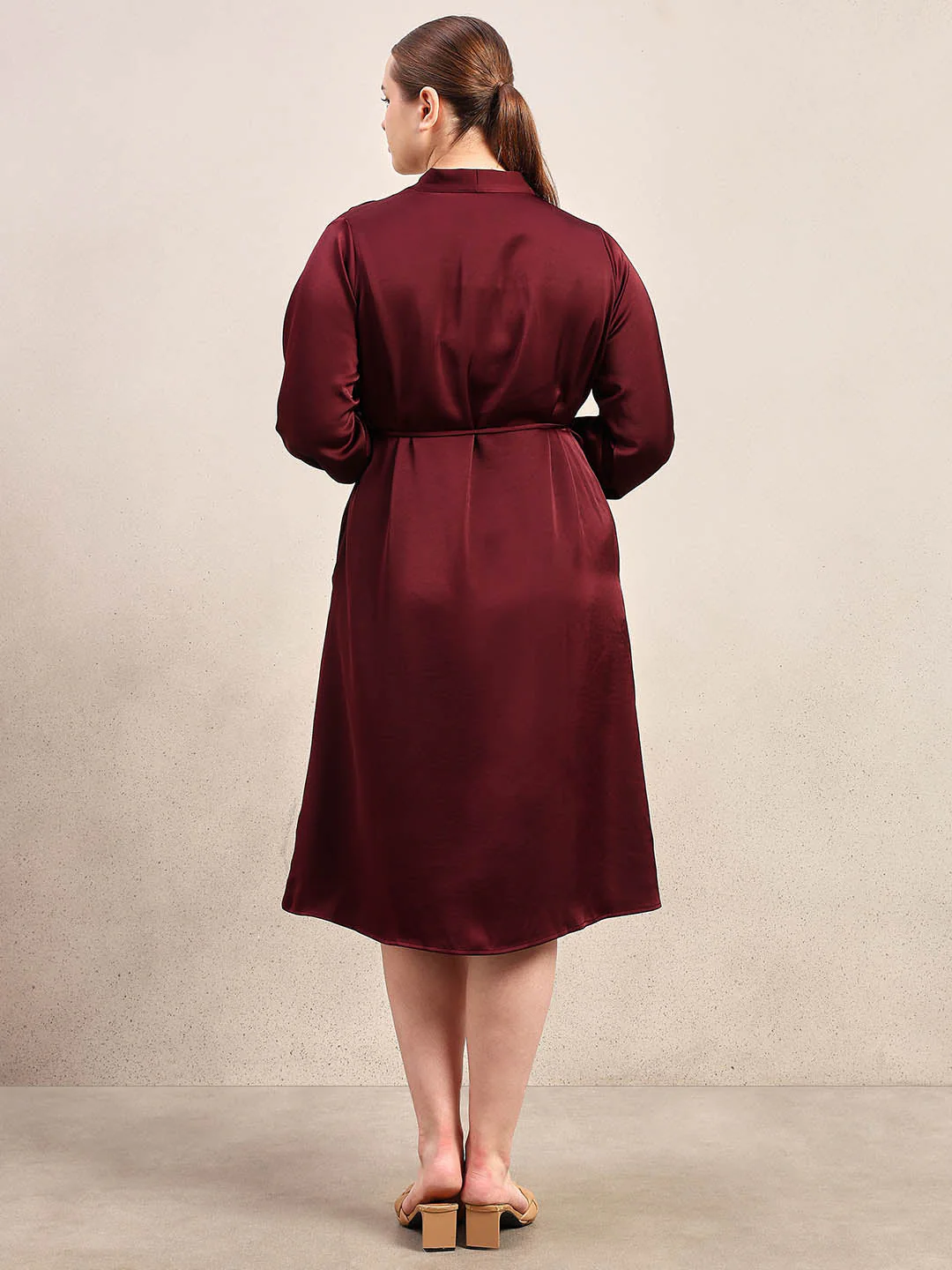 Curve Belted V-Neck Midi Dress - Maroon - Image 4