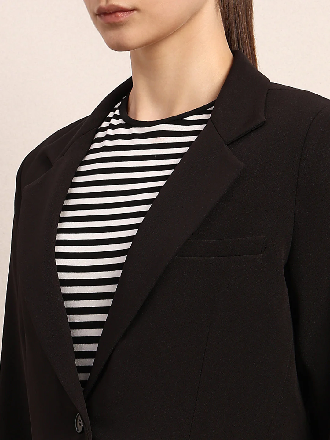 Black Tailored Blazer - Image 8