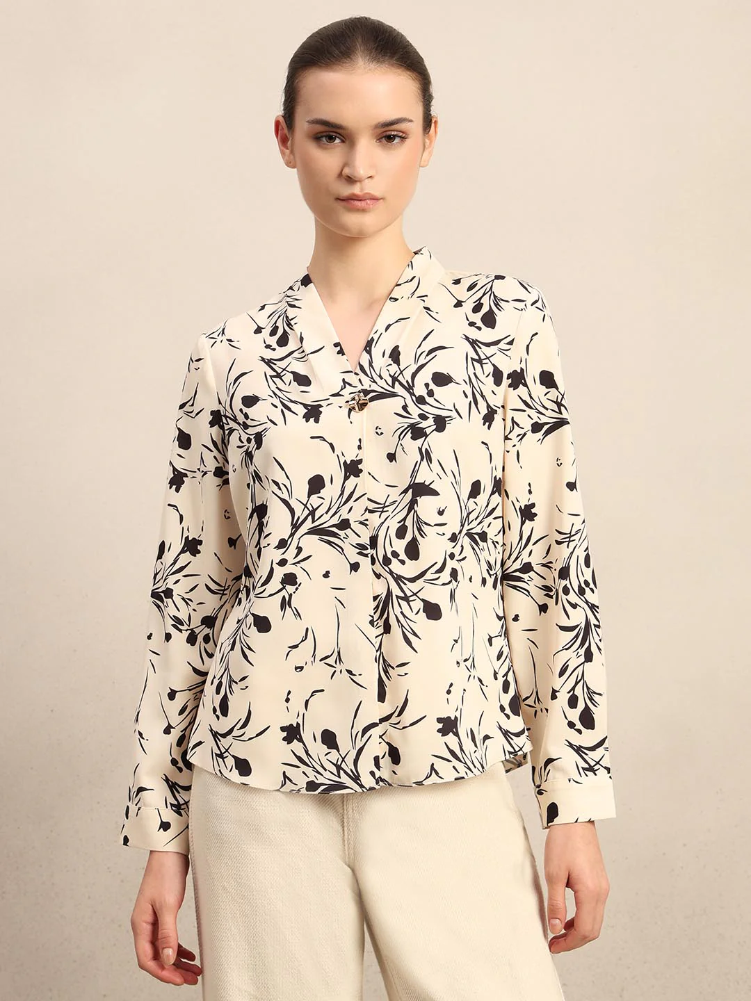 Off-White Printed V-Neck Top - Image 2