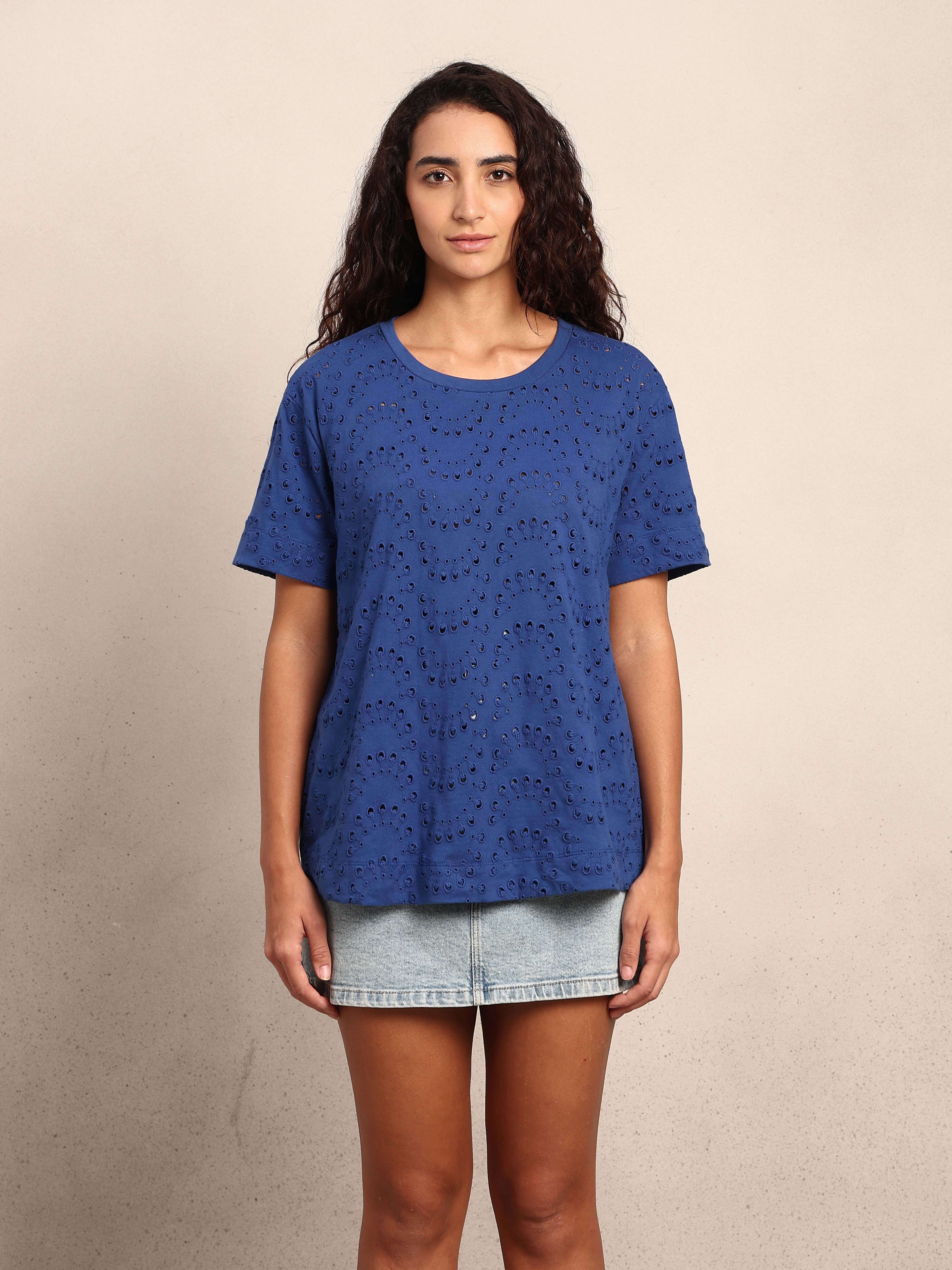 Schiffli Cotton T-shirt - Image 8