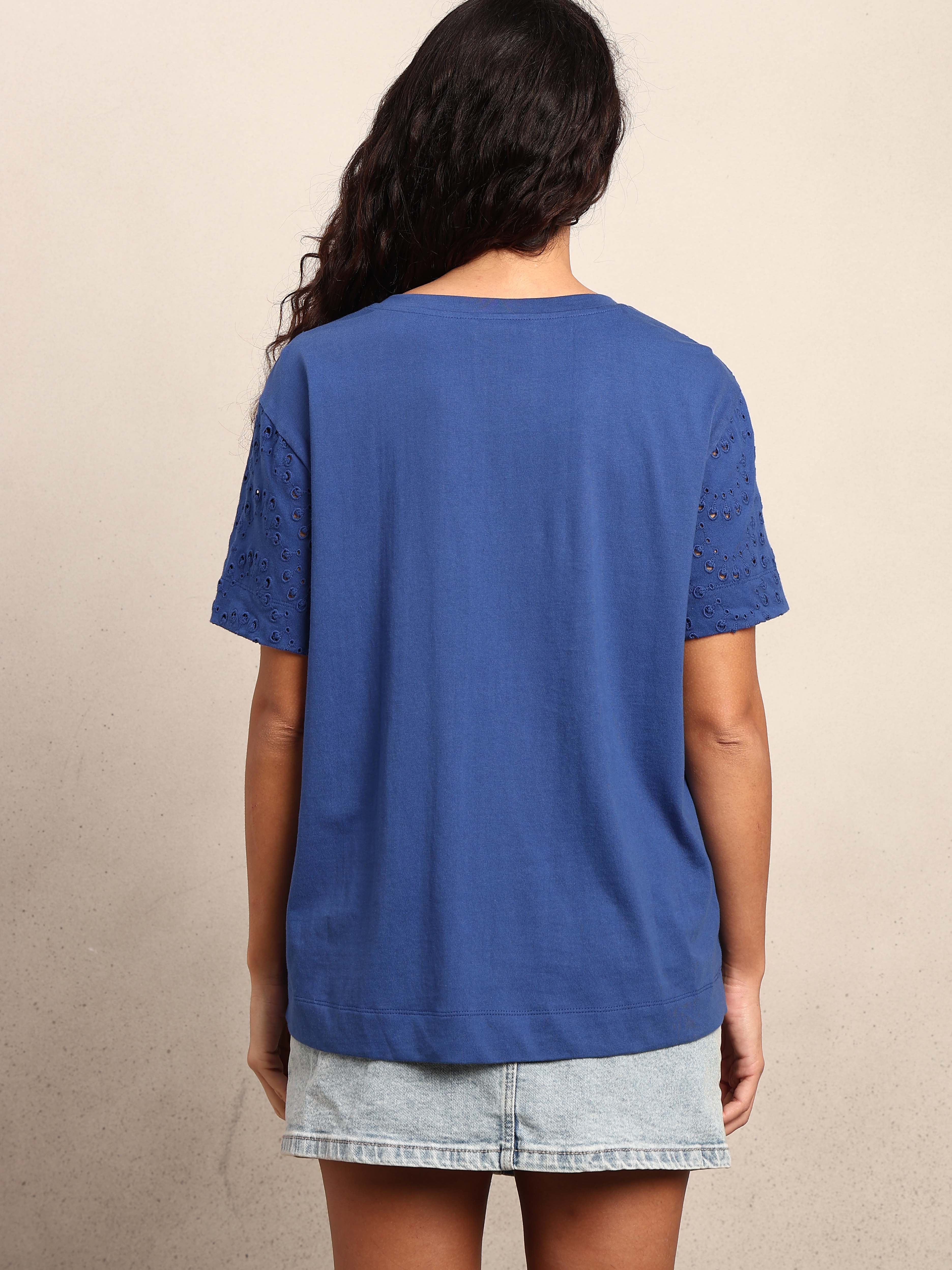 Schiffli Cotton T-shirt - Image 9
