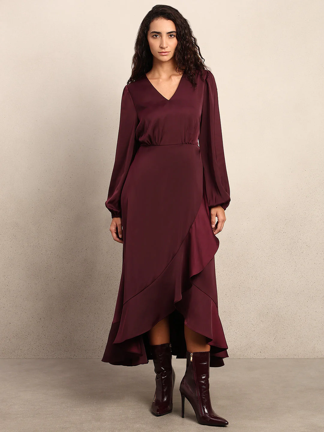 Ruffle Detail V-Neck Midi Dress - Image 2