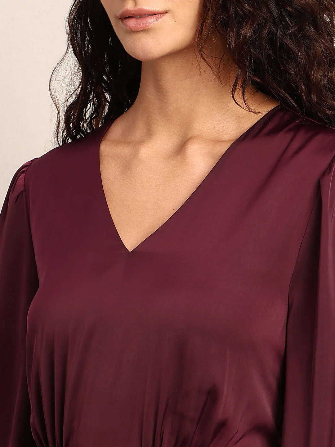 Ruffle Detail V-Neck Midi Dress - Image 5