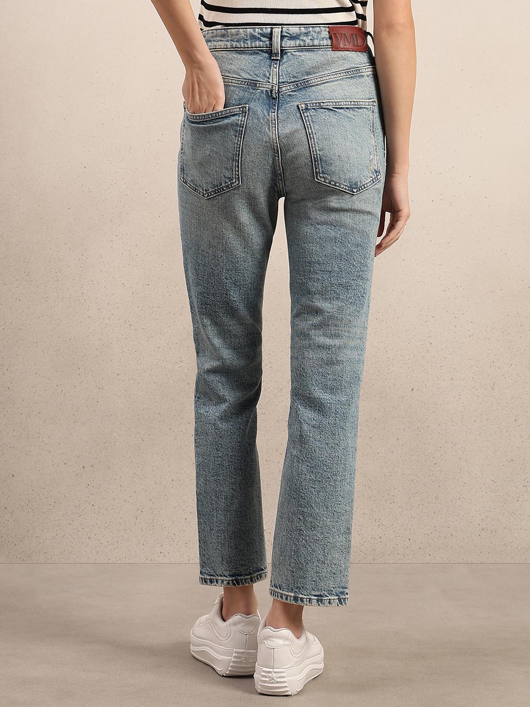 Light Blue Distressed Straight Fit Jeans - Image 4