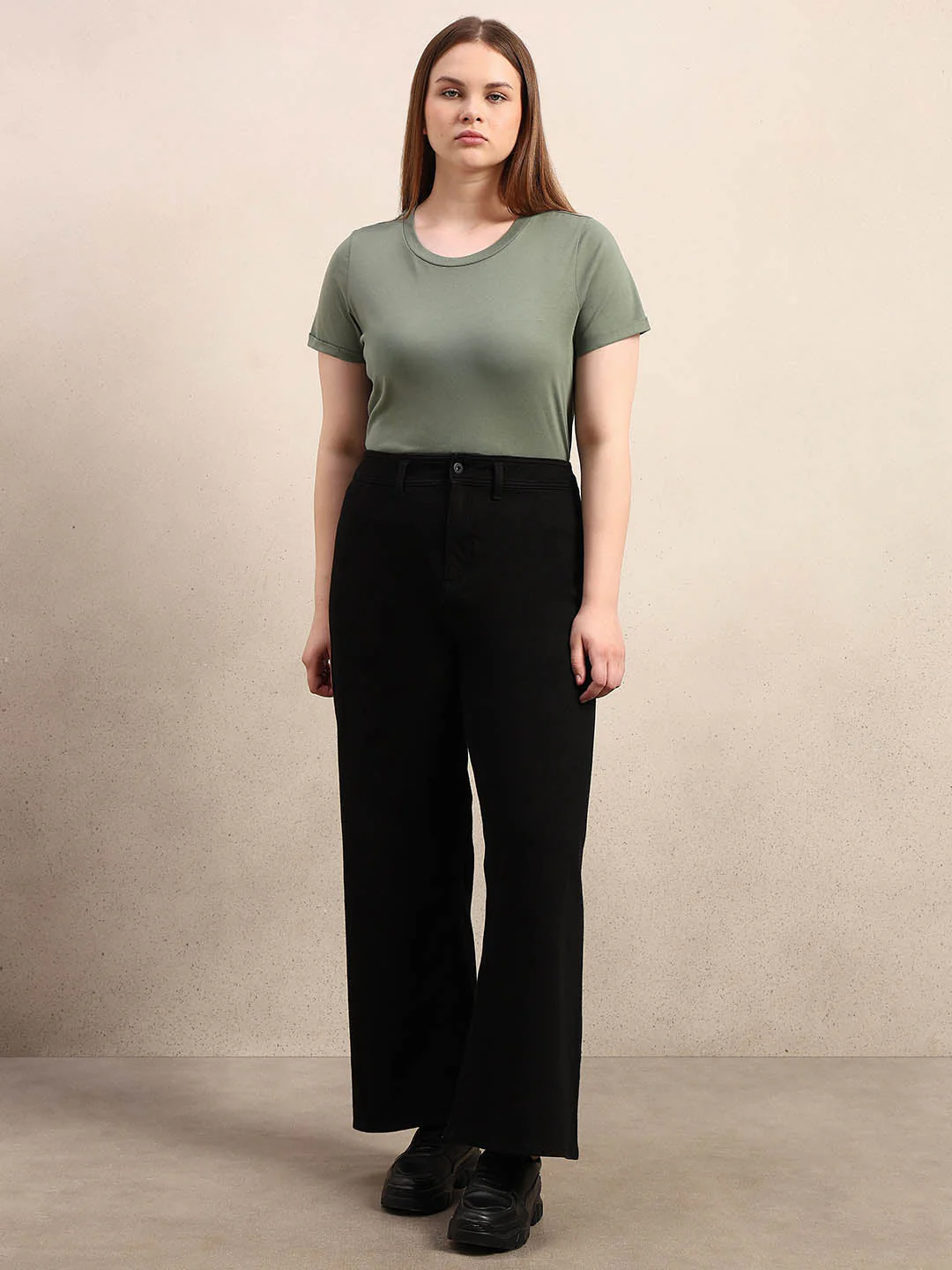 Curve High-Rise Black Flared Jeans - Image 5