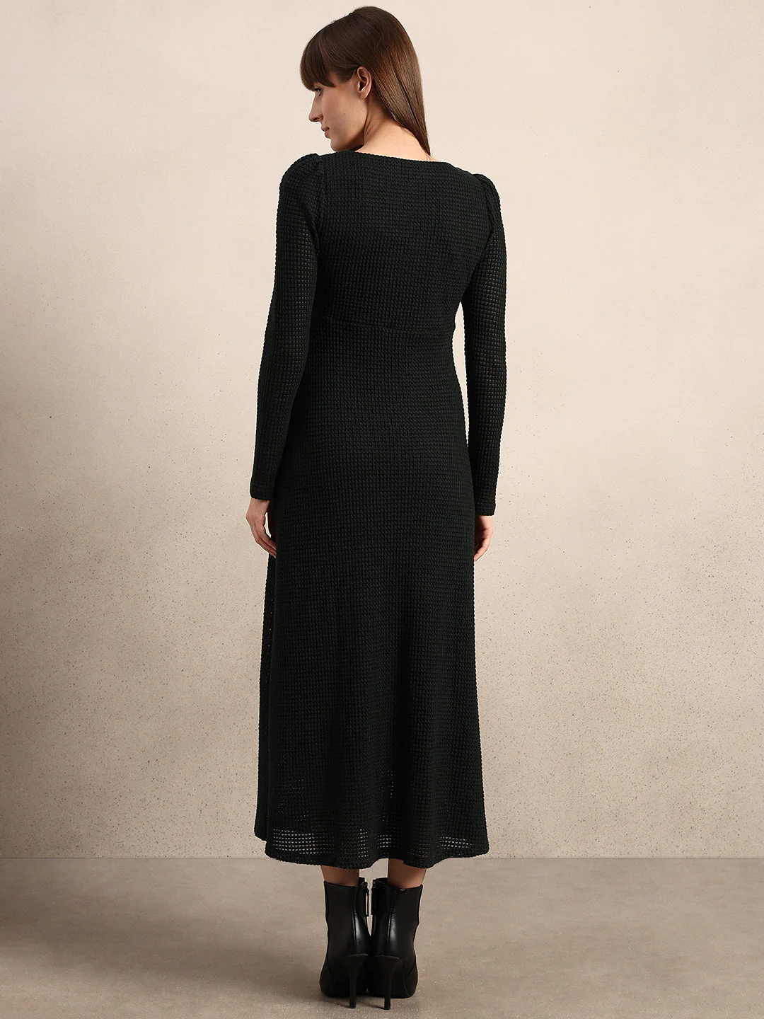 Button Detail V-Neck Midi Dress - Image 4