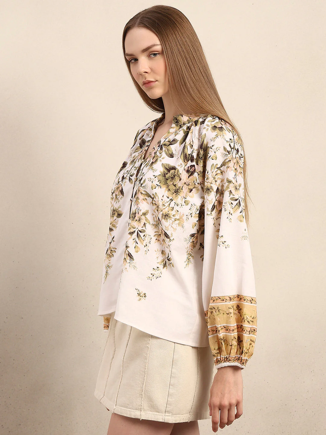 Delicate Floral Print Top - Image 3