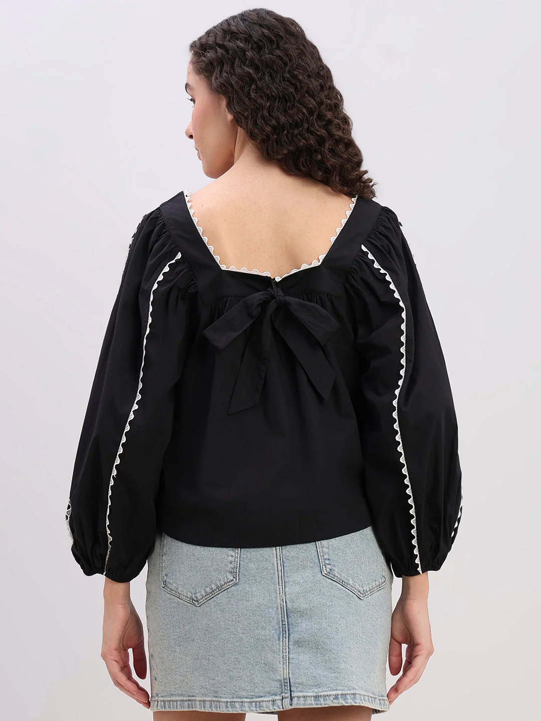 Black Square-Neck Puff Sleeve Top - Image 4
