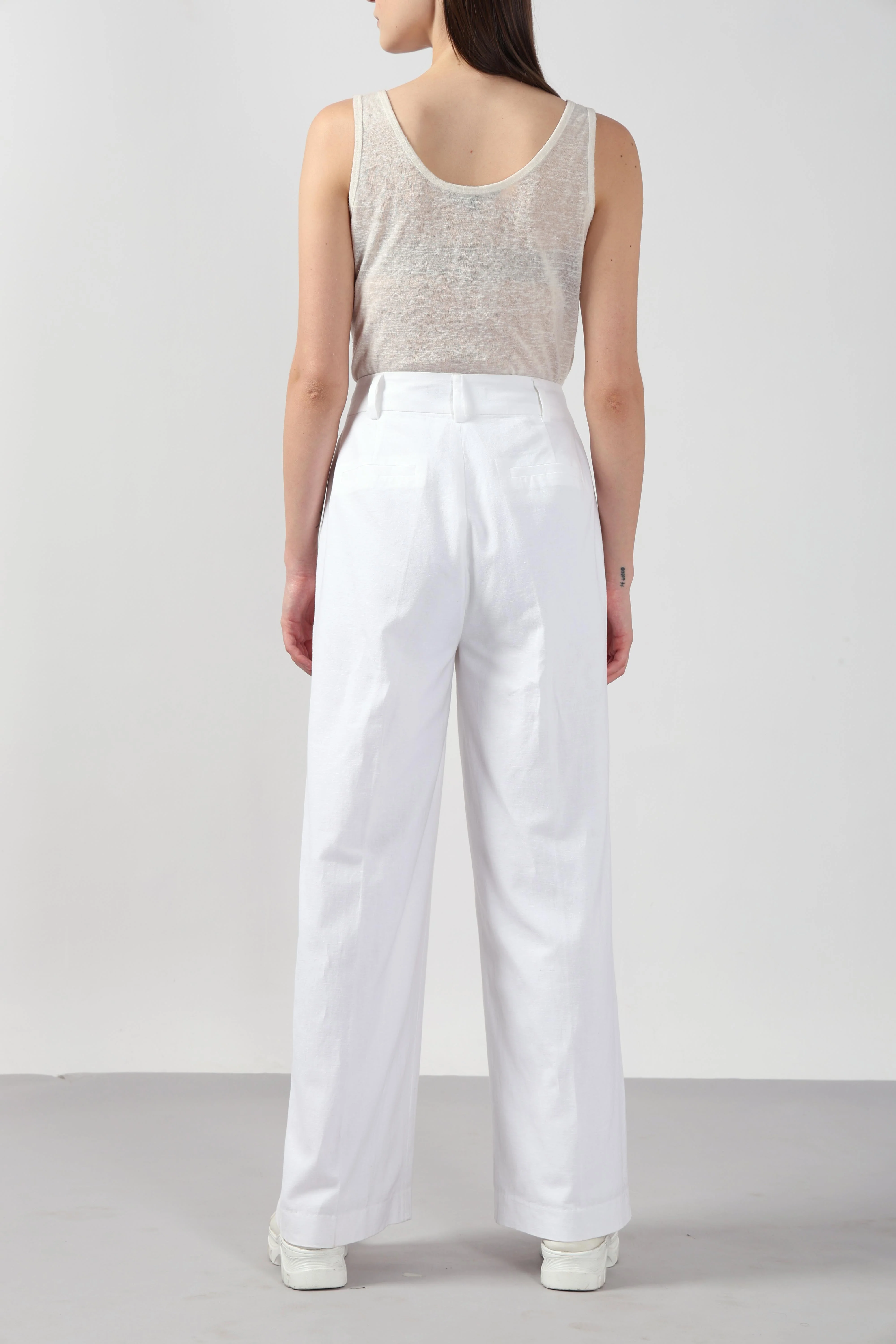 White Mid Rise Straight Fit Pants - Image 10