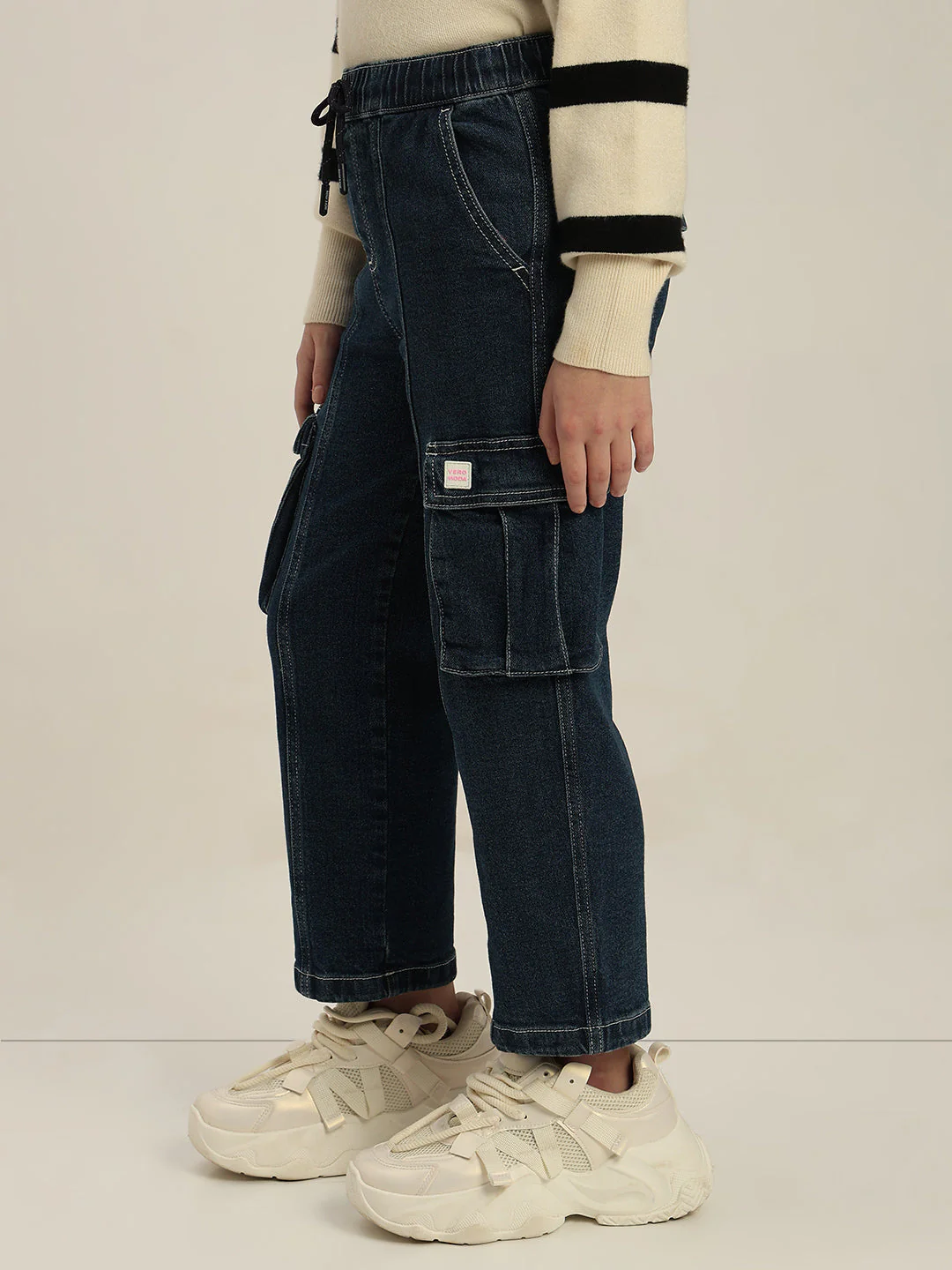 GIRLS Mom Fit Cargo Jeans - Image 3