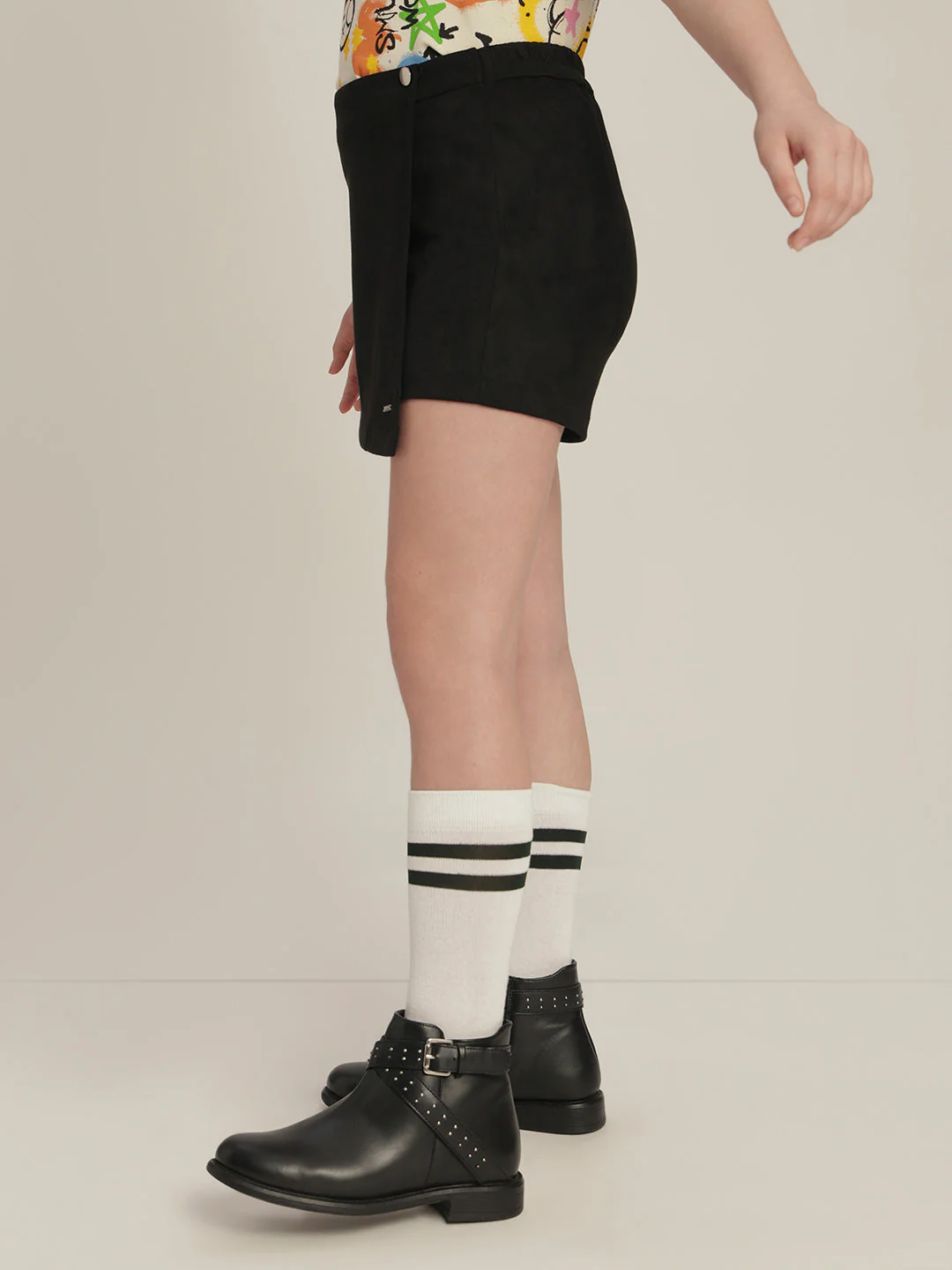 Girls Black Mini Skort - Image 3