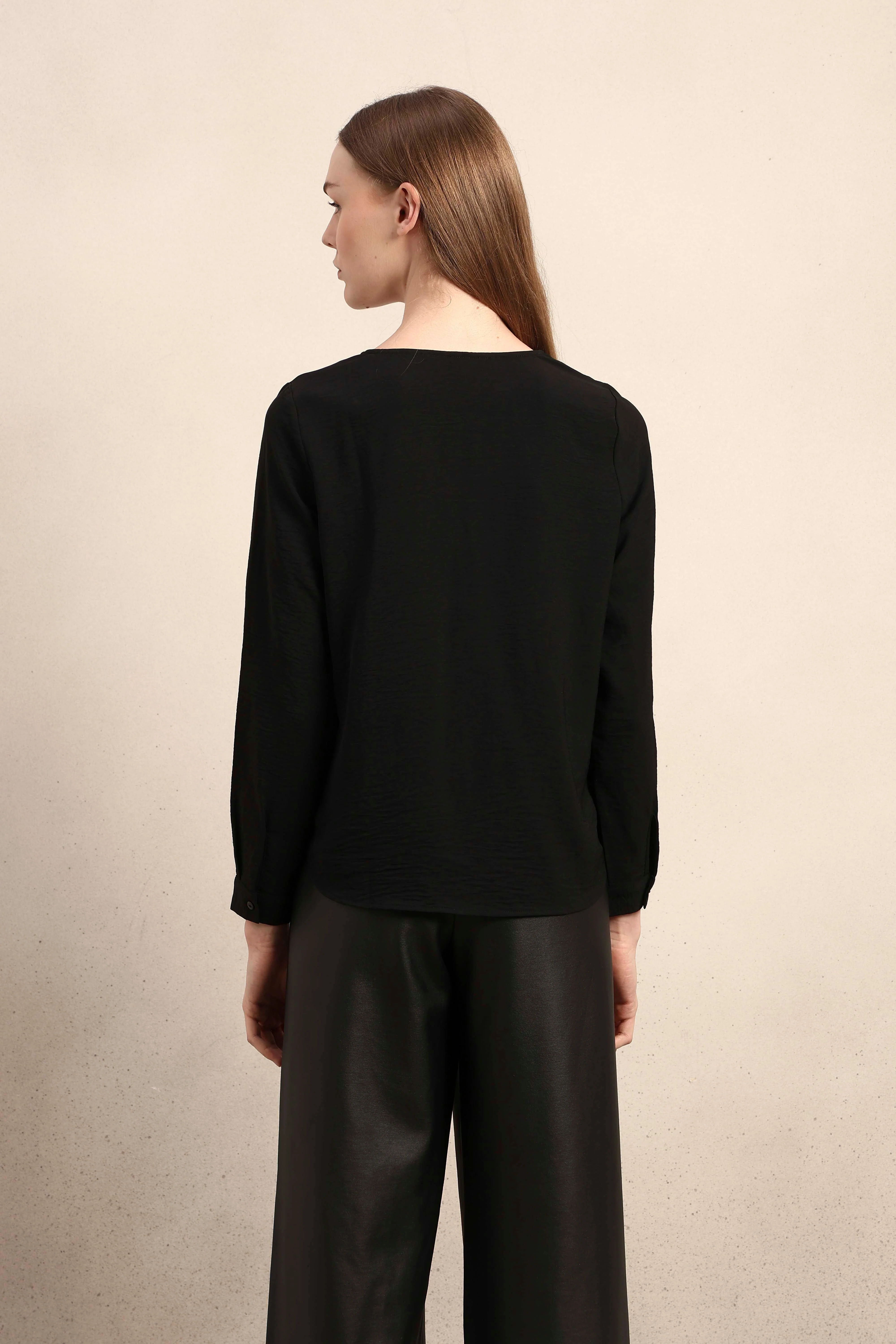 Black Lapel Shirt - Image 10