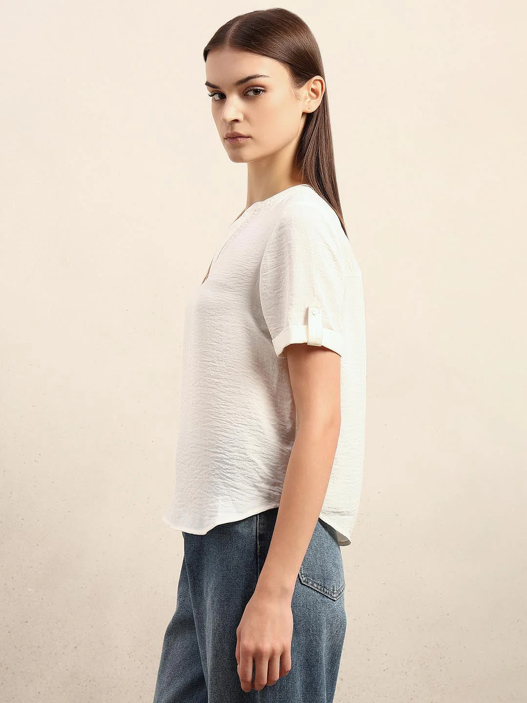 White V-Neck Short Sleeves Top - Image 3