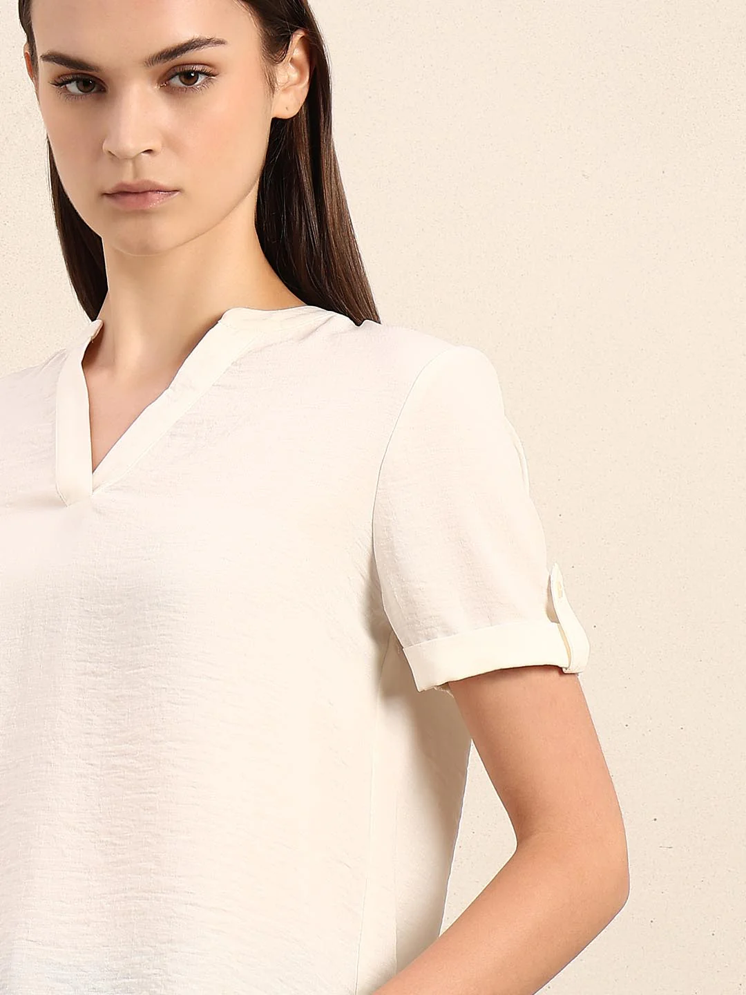 White V-Neck Short Sleeves Top - Image 6