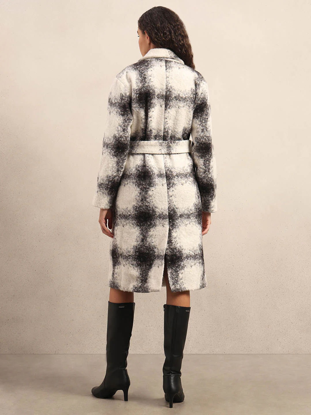 Black & White Check Belted Coat - Image 4