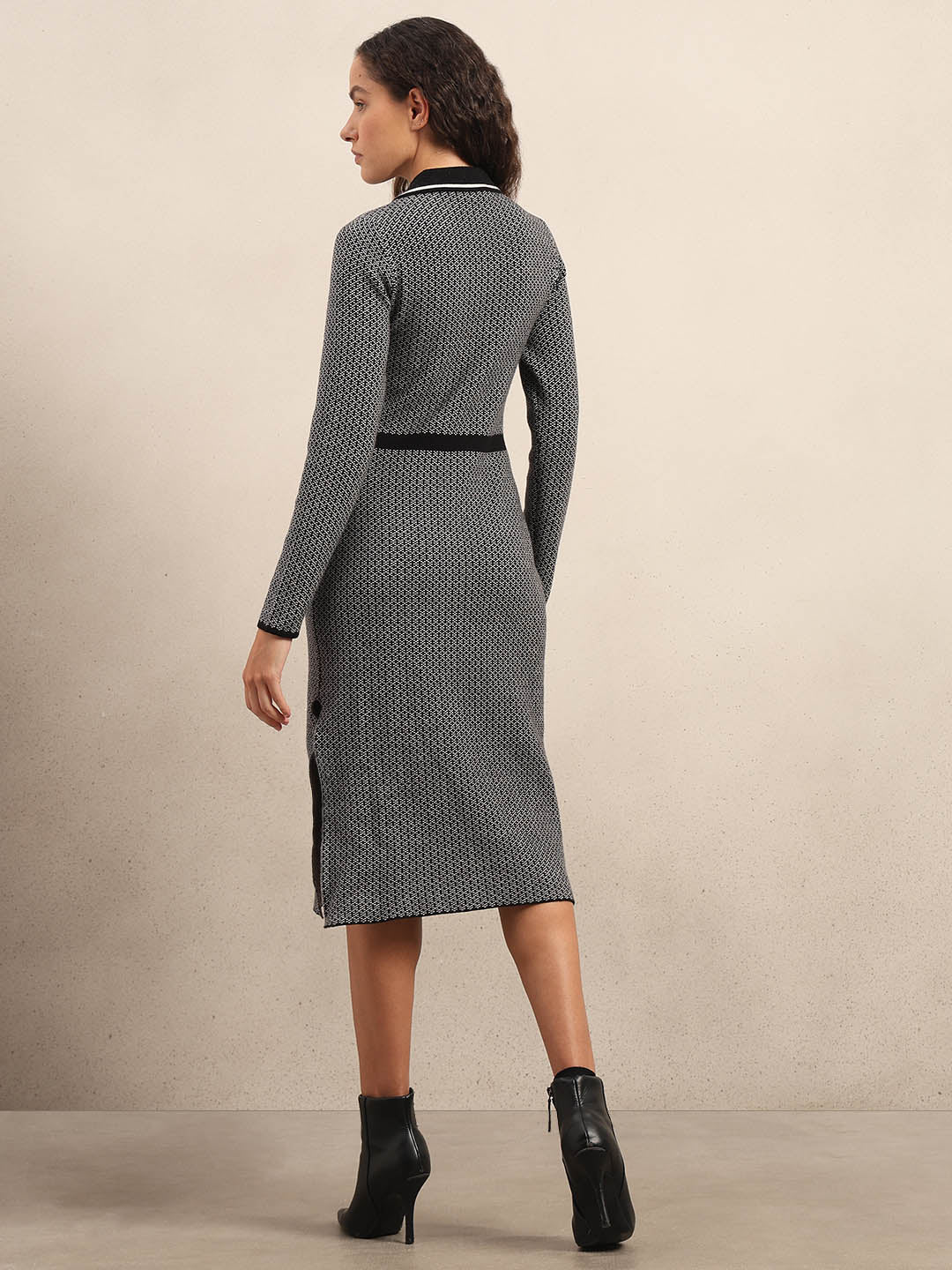 Grey Knitted Midi Dress - Image 4