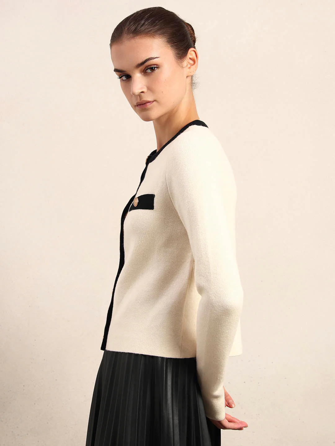 Off-White Knitted Cardigan - Image 3