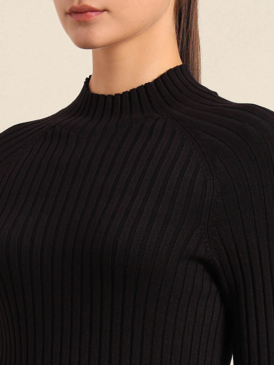 Black Ribbed Knit Fitted Top - Image 8