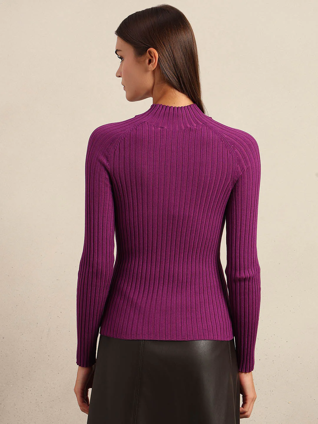 Purple Ribbed Knit Fitted Top - Image 4