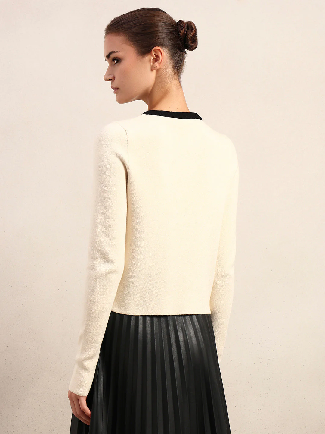 Contrast Trim Knit Cardigan - Image 4