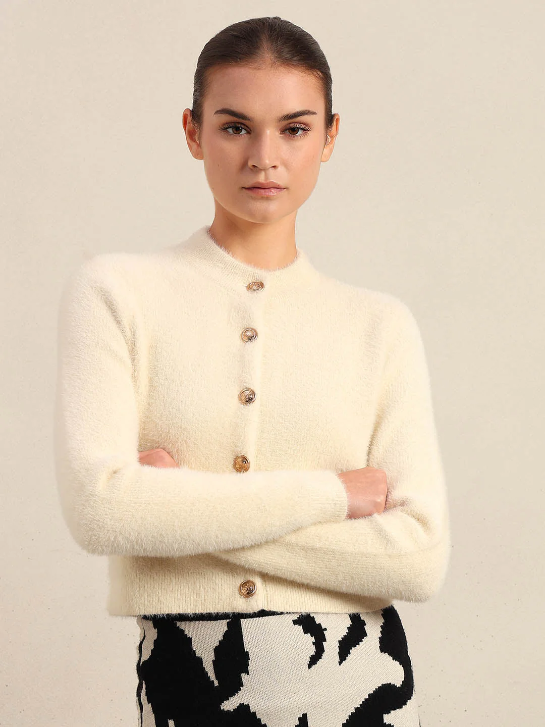 Off-White Cropped Cardigan - Image 2