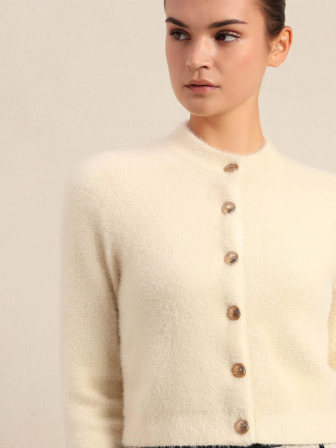 Off-White Cropped Cardigan - Image 6