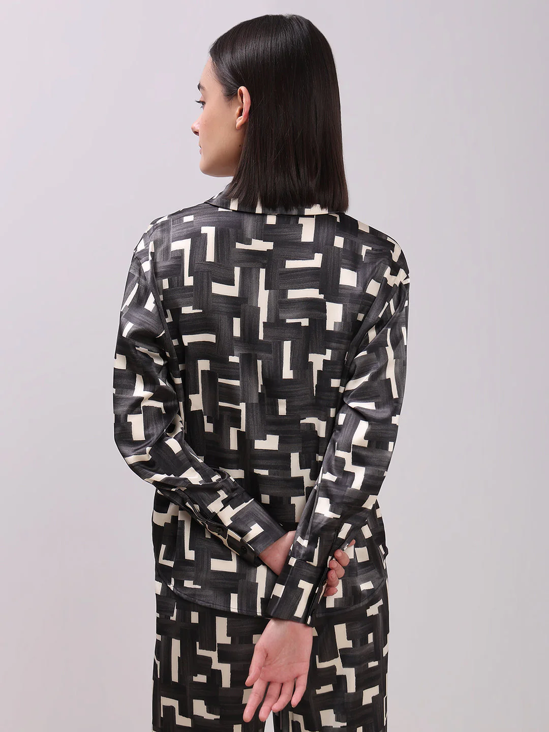 Geometric Print Button-Down Shirt - Image 4