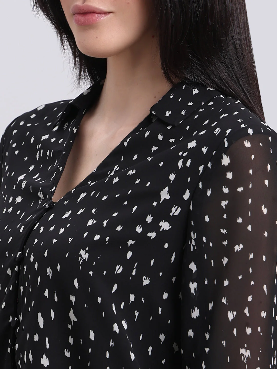 V-Neck Printed Top - Image 8