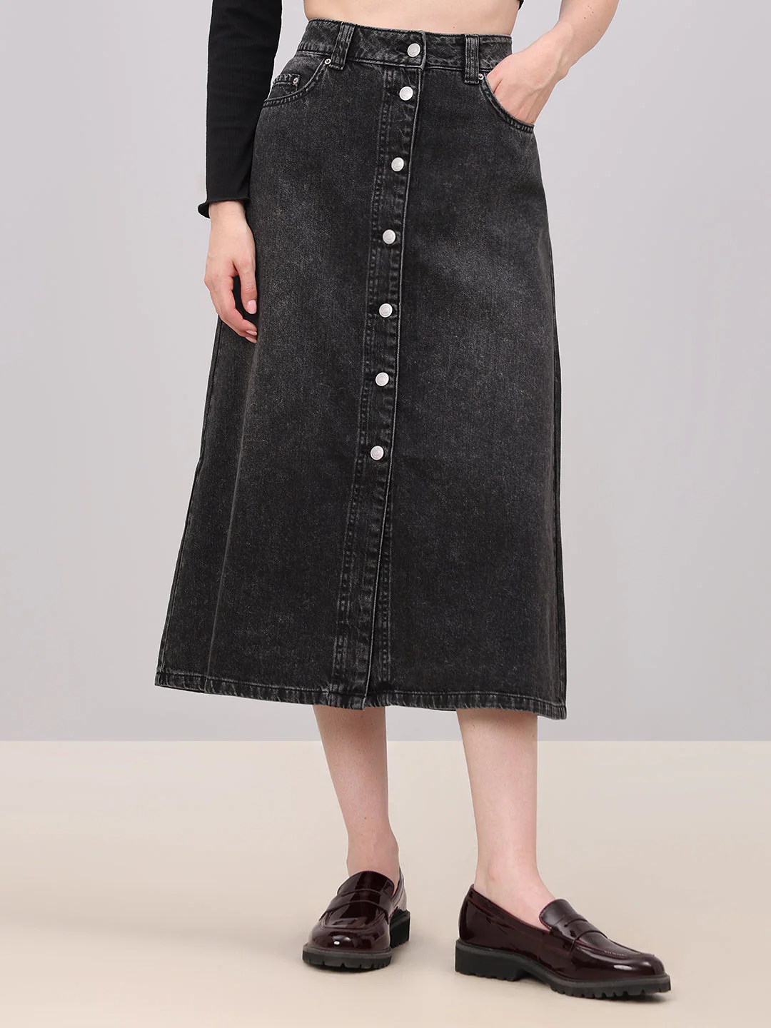 Black Button-Front Denim Skirt - Image 2