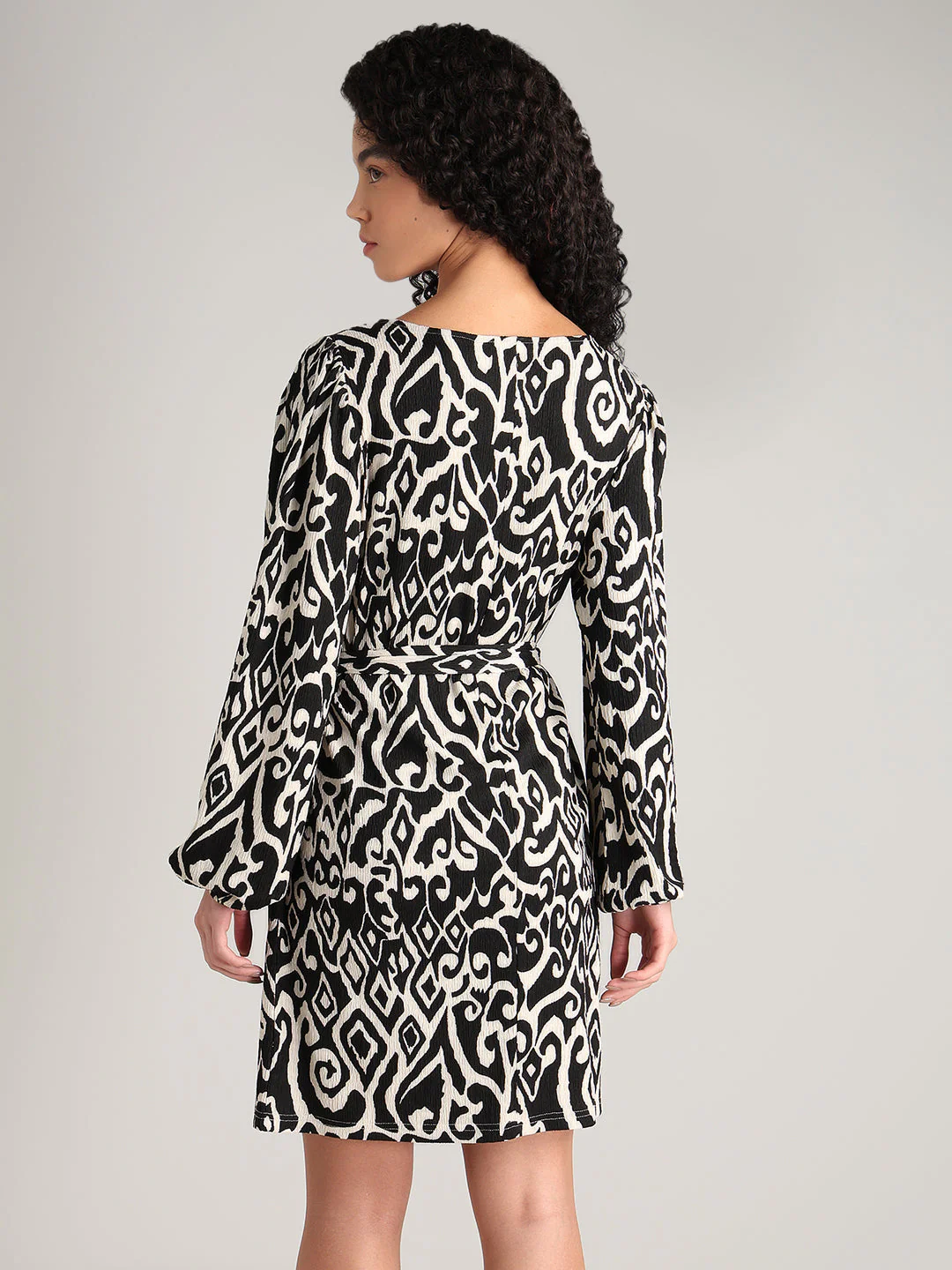 Black & White Printed Long-Sleeve Dress - Image 4