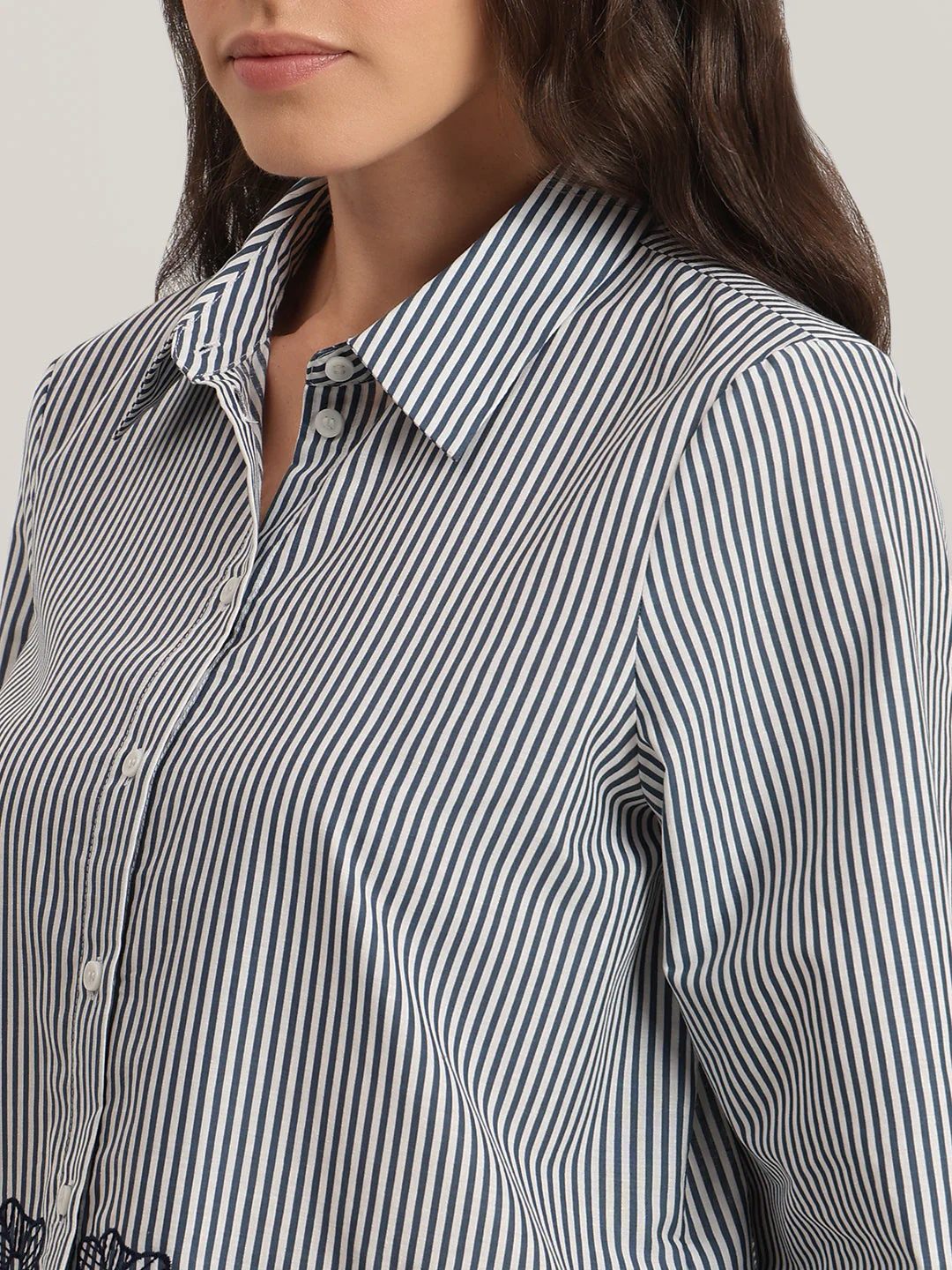 Striped Embroidered Lace Shirt - Image 8