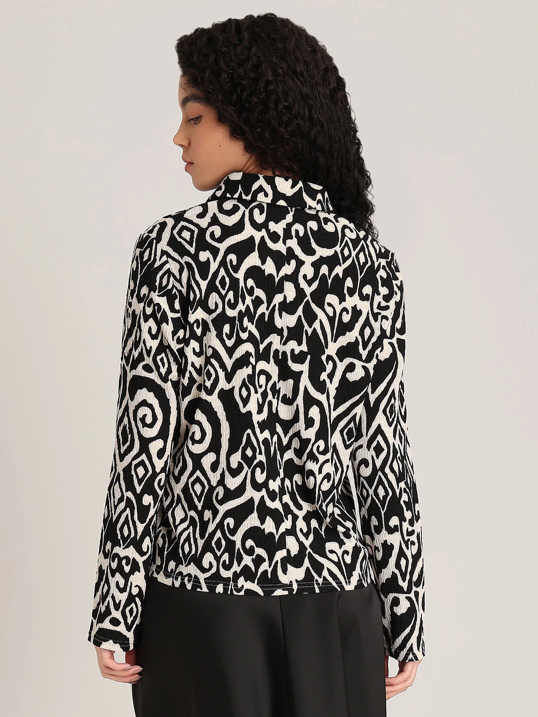 Abstract Print Full Sleeves Shirt - Image 4