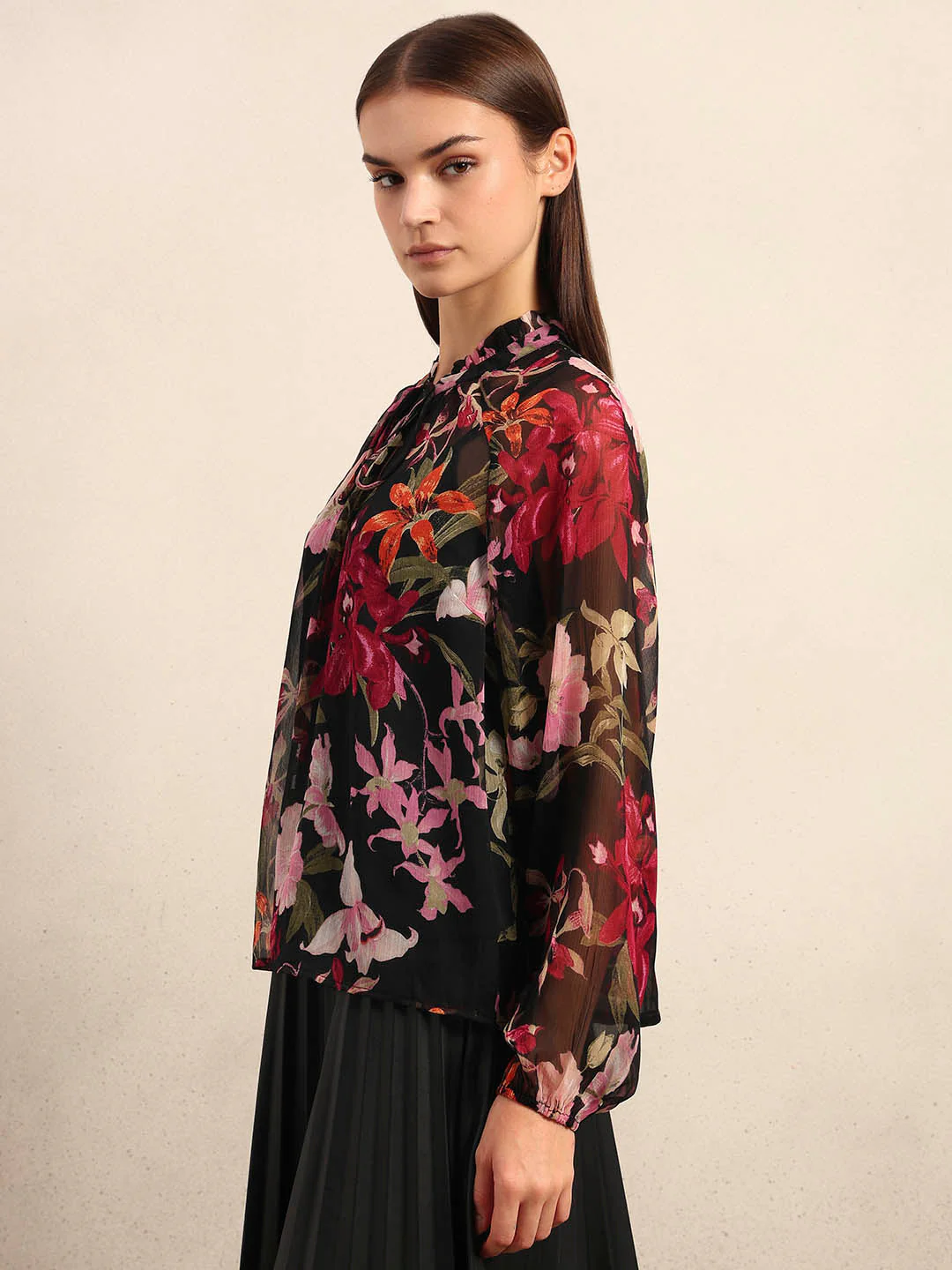 Flowy Floral Print Tie-Neck Top - Image 3