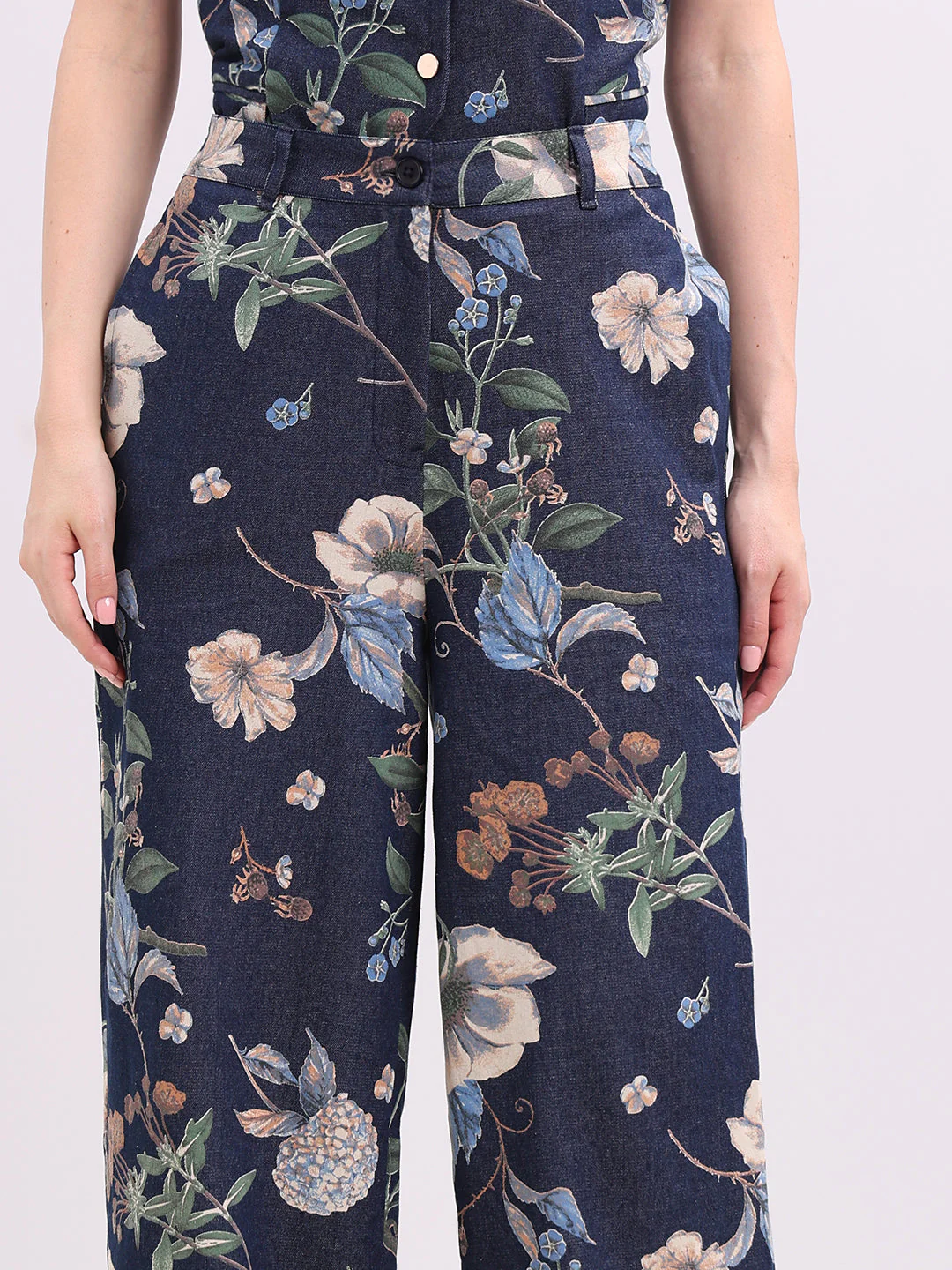 Floral High Rise Denim Pants - Image 6
