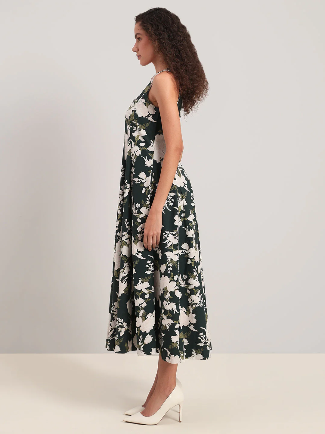 Floral Sleeveless Midi Dress - Image 3