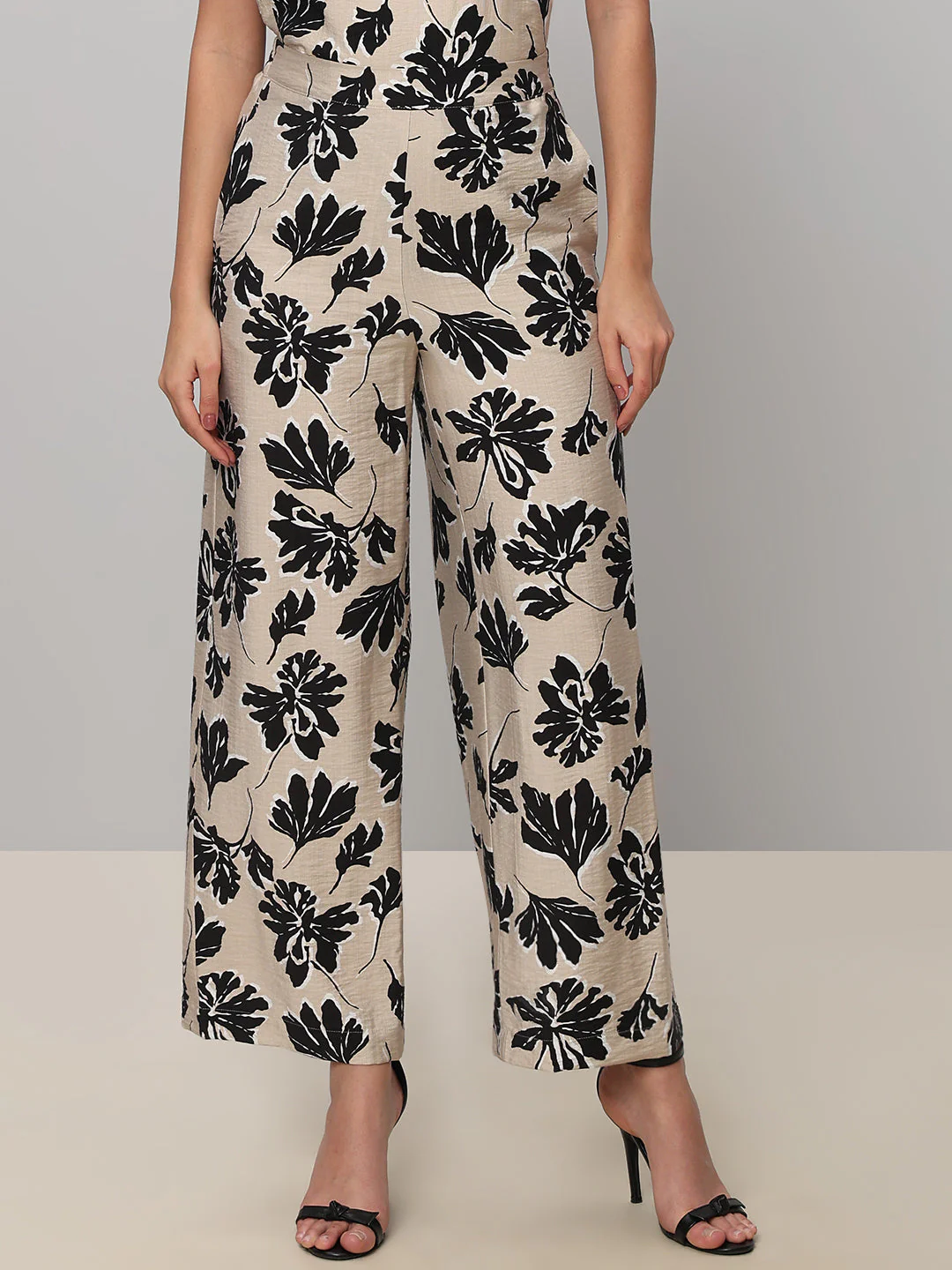 Floral Print High Rise Pants - Image 2