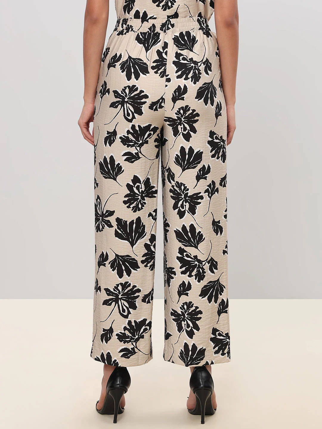Floral Print High Rise Pants - Image 4