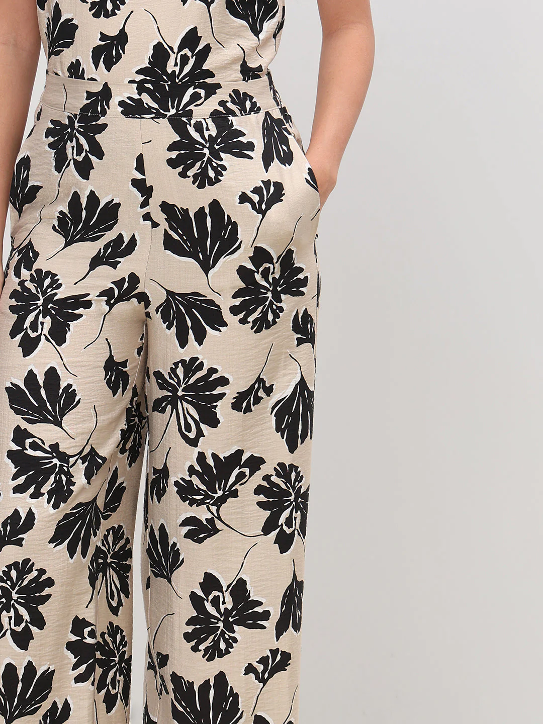 Floral Print High Rise Pants - Image 6