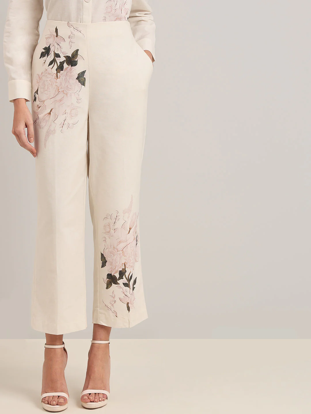 High Rise Floral Straight Fit Pants - Image 6