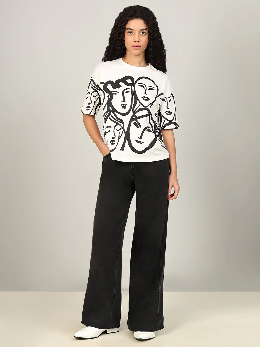 Abstract Print Cotton T-shirt - Image 5