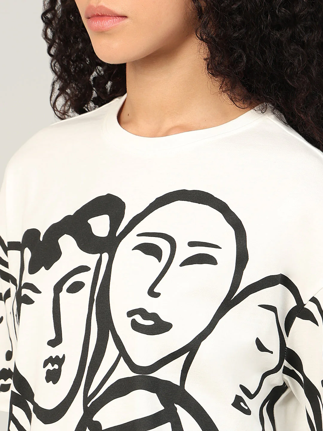 Abstract Print Cotton T-shirt - Image 8