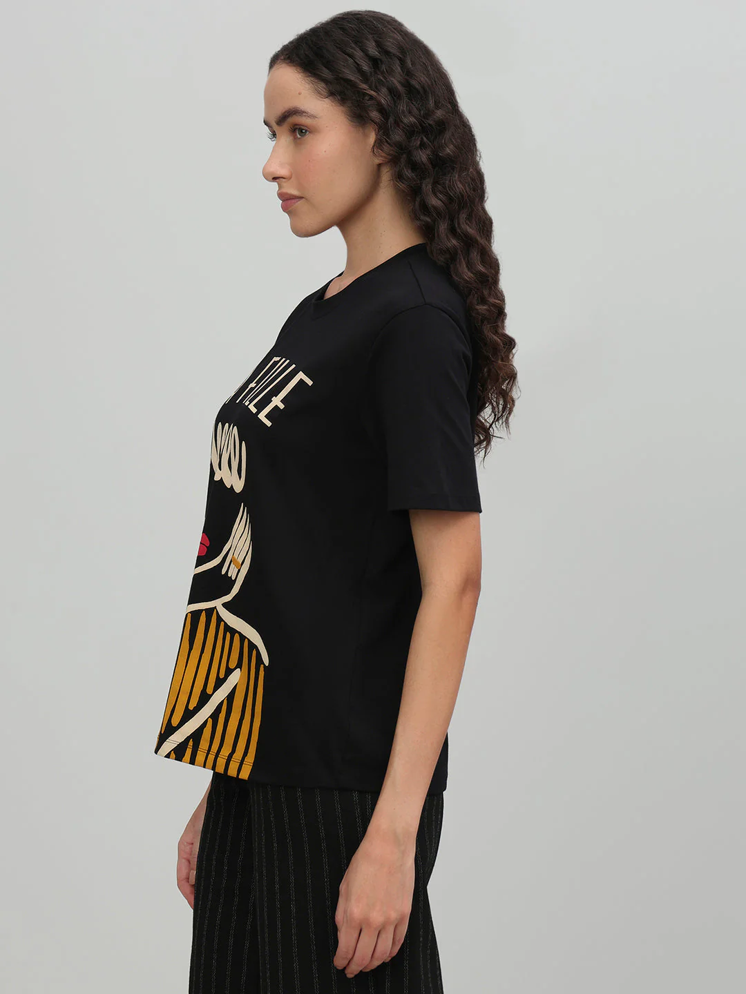 Black Illustration Print T-shirt - Image 3