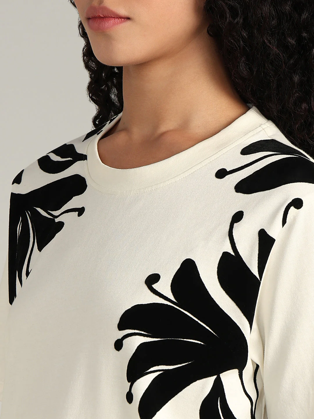 Tropical Print Cotton T-shirt - Image 8