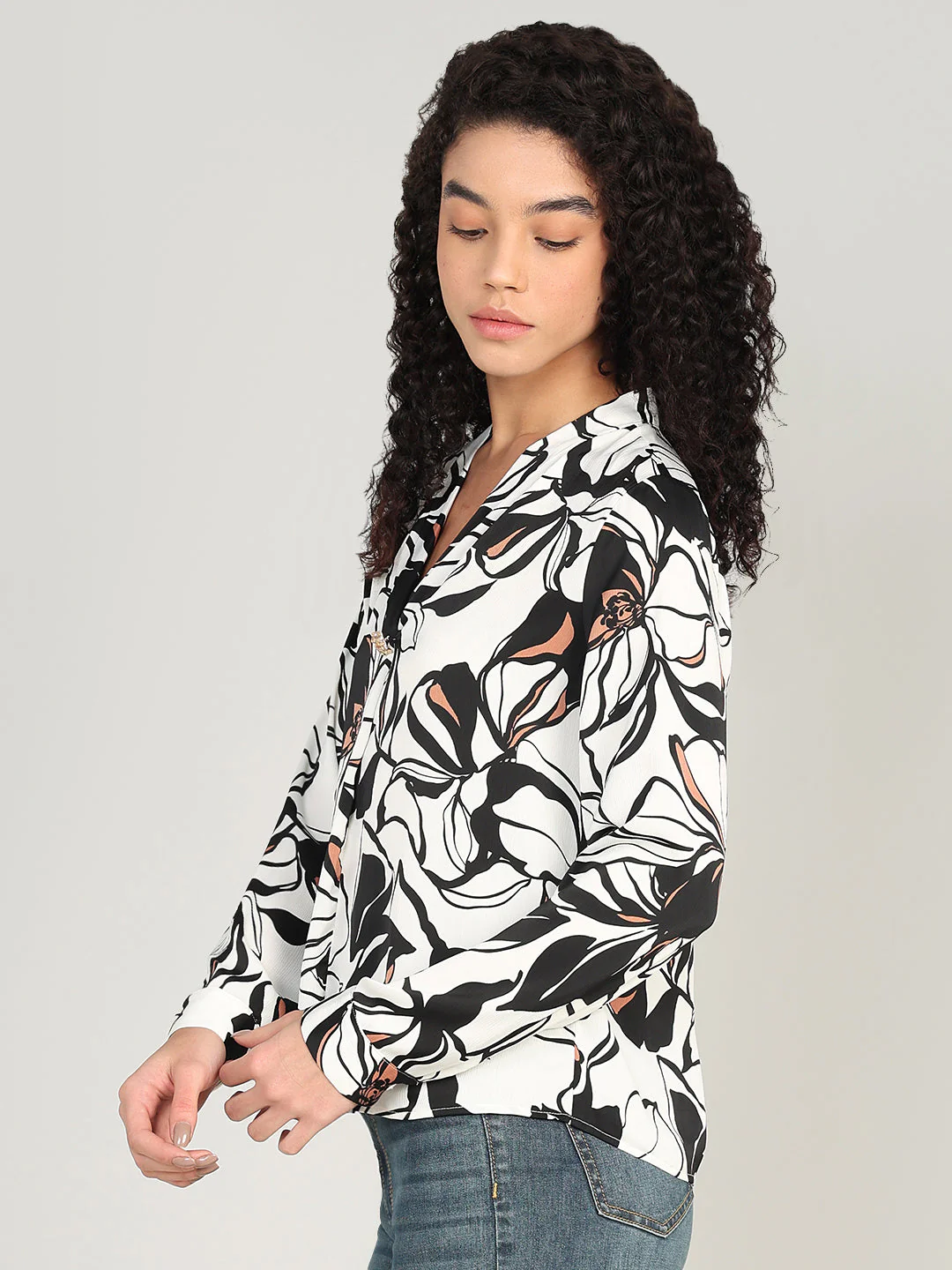 Abstract Print Top - Image 3