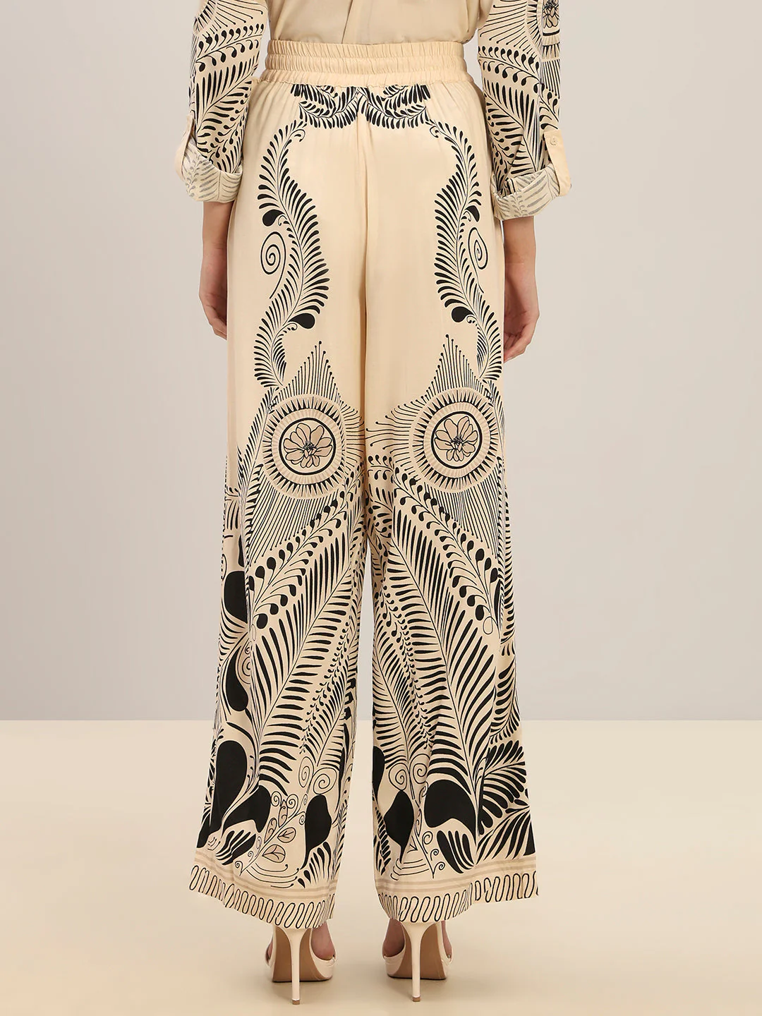 Beige Printed Wide Leg Pants - Image 4